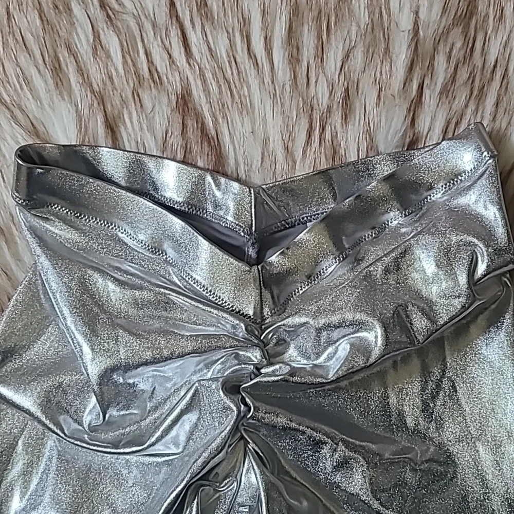 NWT SKIMS Metallic Swim V Waist Pant Size XXS Nickel